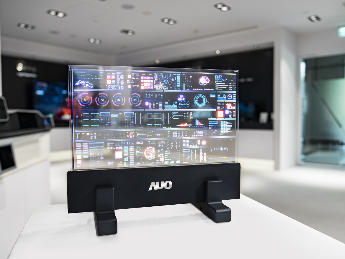 ng28南宮相信品牌力量Micro LED透明顯示器，具有高穿透、低繞射、高亮度、可拼接之特性，可應(yīng)用於不同場(chǎng)域，如家庭玄關(guān)、智慧櫥窗、商業(yè)展示等場(chǎng)景，賦予顯示內(nèi)容更多元的呈現(xiàn)與應(yīng)用